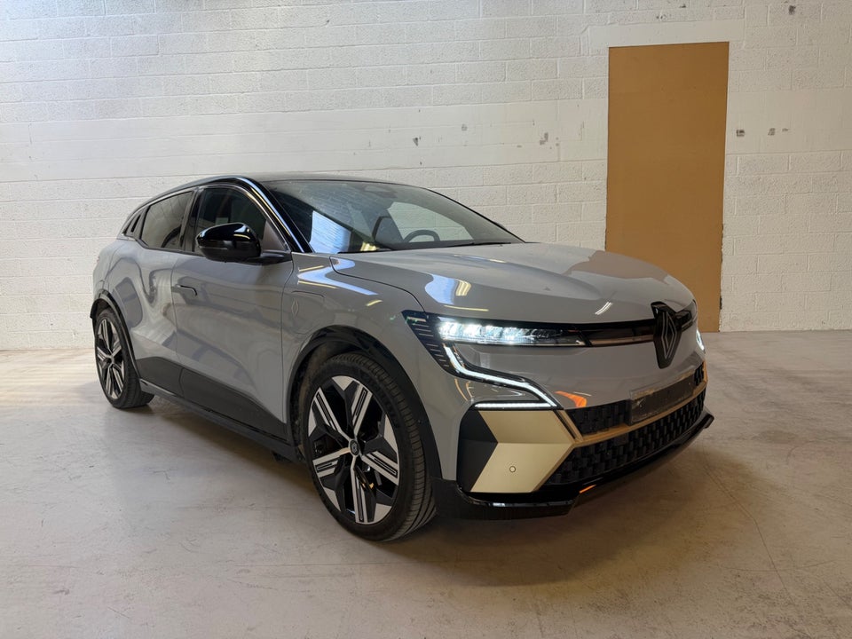 Renault Megane E-Tech 60 Iconic 5d