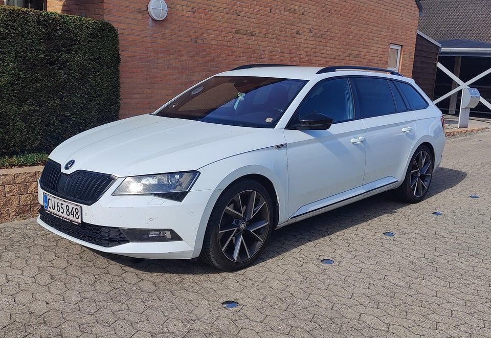 Skoda Superb 2,0 TDi 190 Sportline Combi DSG 5d