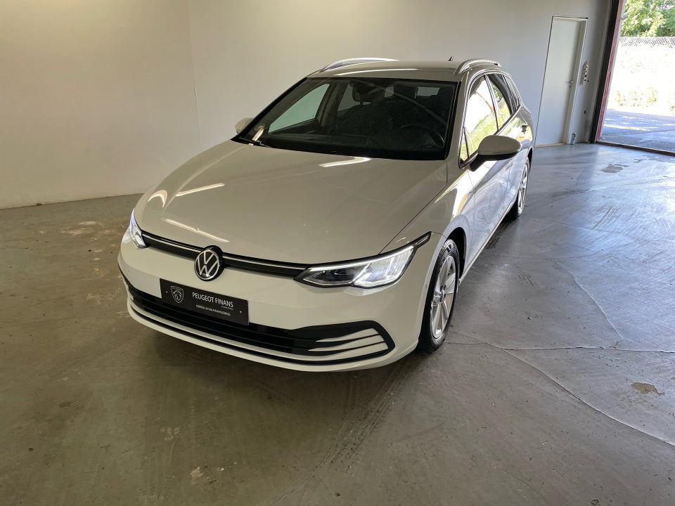 VW Golf VIII 1,5 eTSi 130 Life Variant DSG 5d
