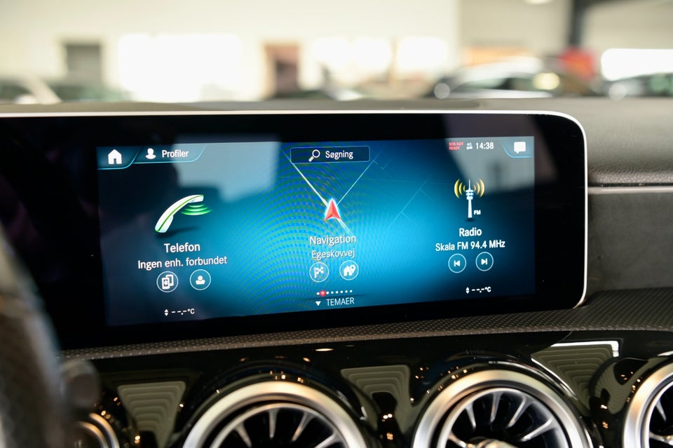 Mercedes A200 1,3 AMG Line aut. 5d