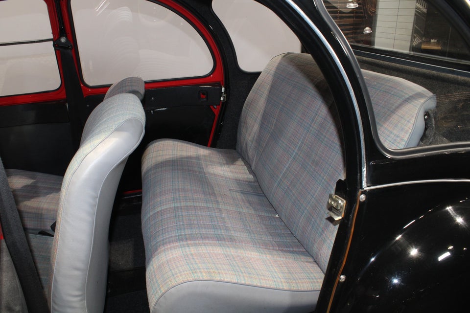 Citroën 2CV 0,6  4d