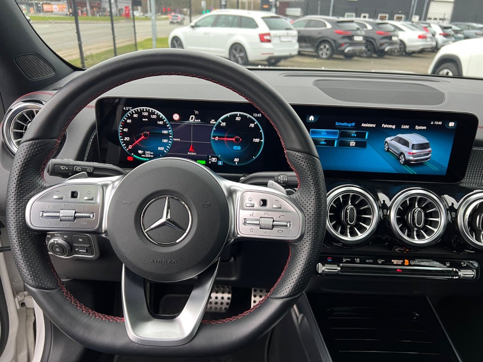 Mercedes EQB250 AMG Line 5d