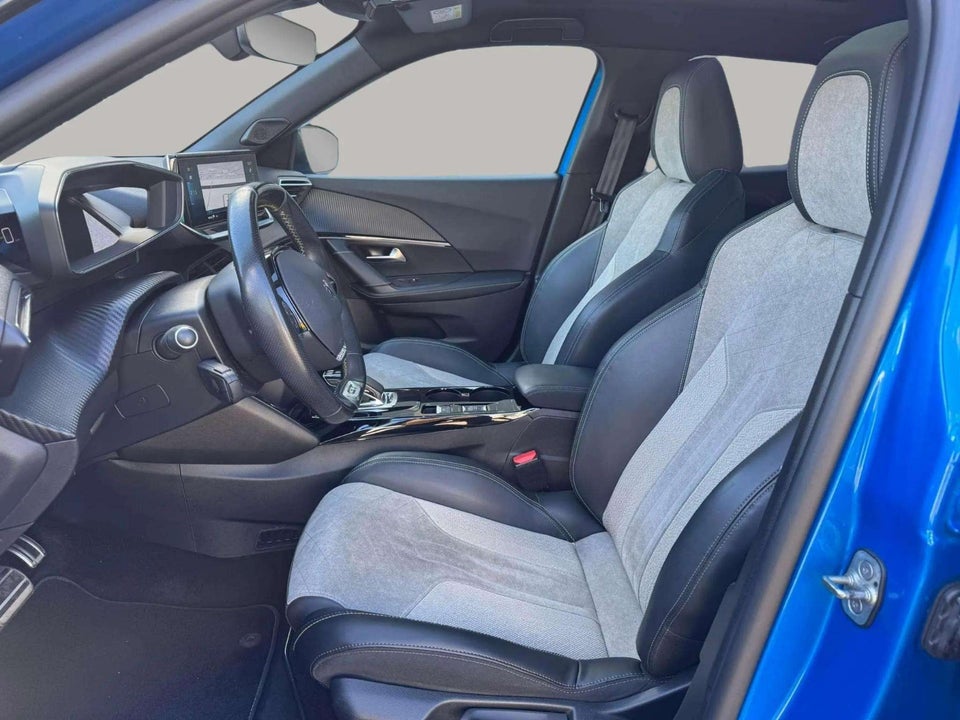 Peugeot e-2008 50 GT 5d