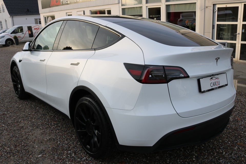 Tesla Model Y RWD 5d