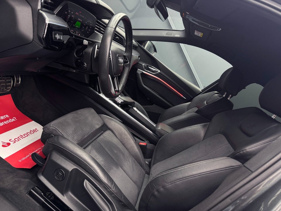 Audi Q8 e-tron 55 S-line quattro 5d