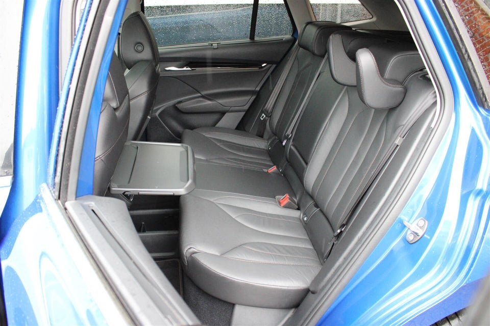 Skoda Enyaq 80 iV Suite 5d