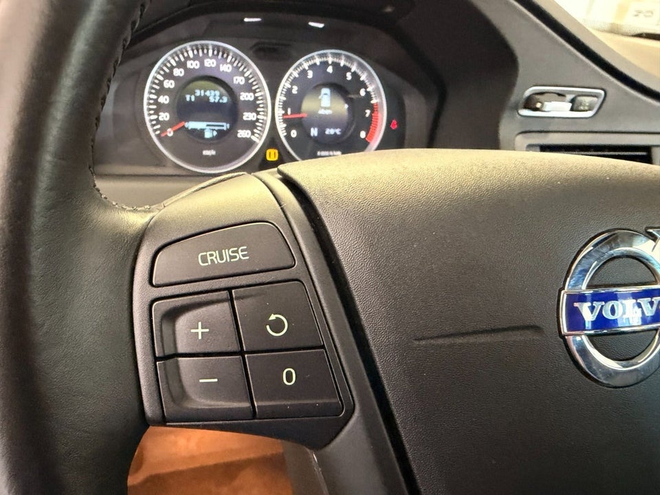 Volvo V70 1,6 T4 180 aut. 5d