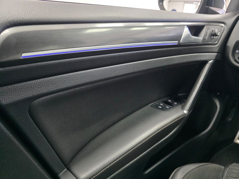 VW Golf VII 1,4 GTE DSG 5d