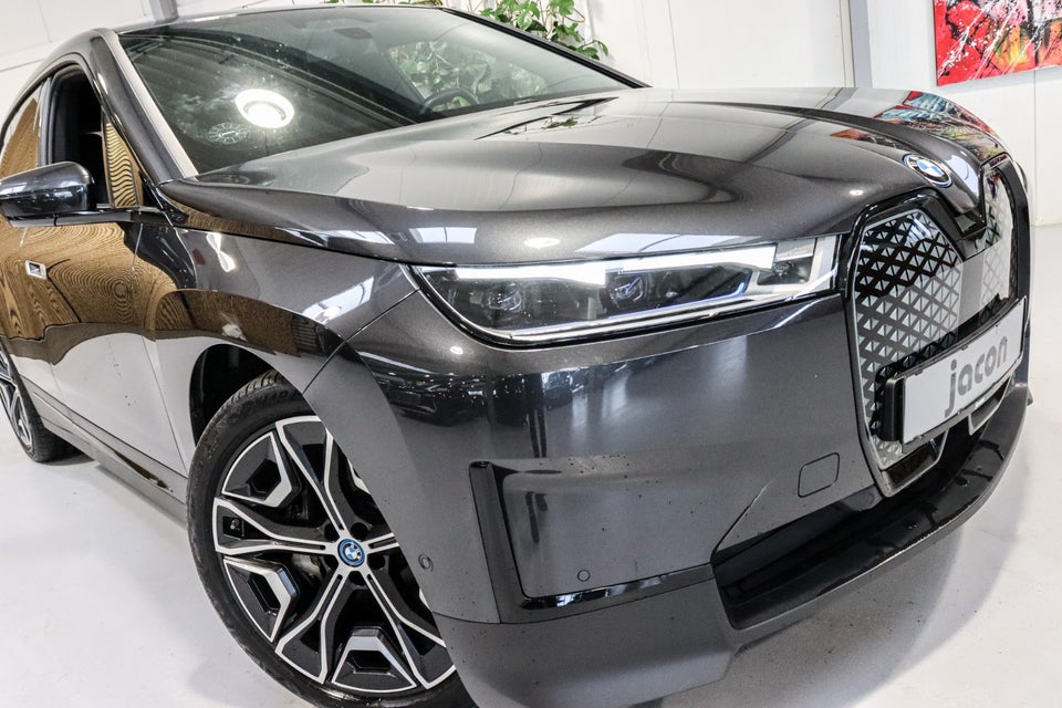 BMW iX xDrive40 5d