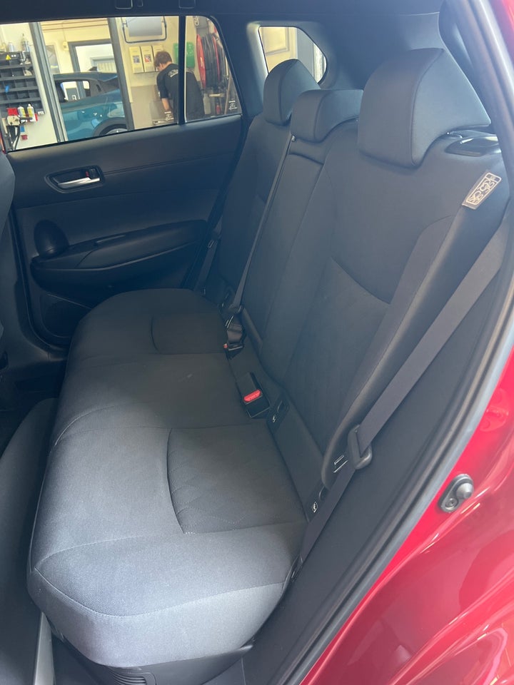 Toyota Corolla Cross 1,8 Hybrid Style Comfort CVT 5d