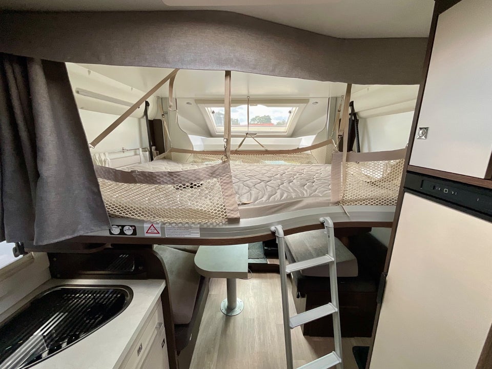 Ford Benimar 2,0 Tessoro T468 aut. 3d