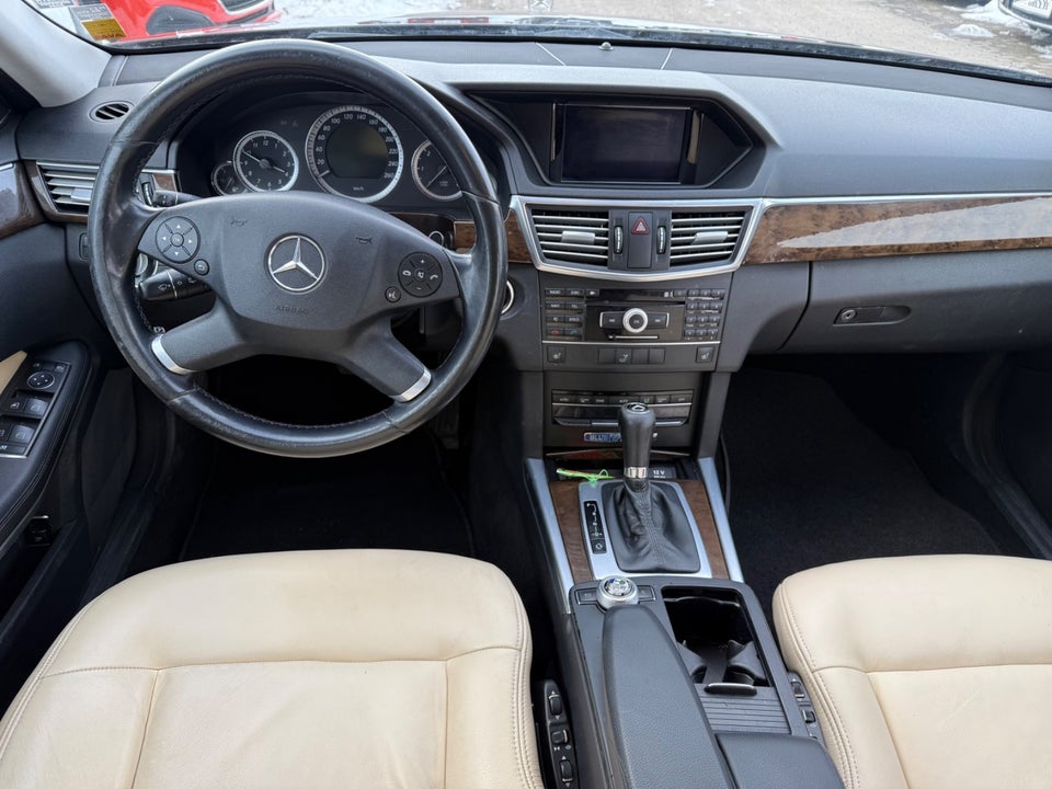Mercedes E200 2,2 CDi stc. aut. BE 5d