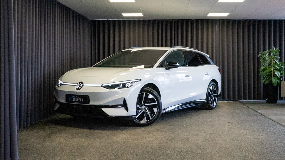 VW ID.7 77 Pro Tourer 5d