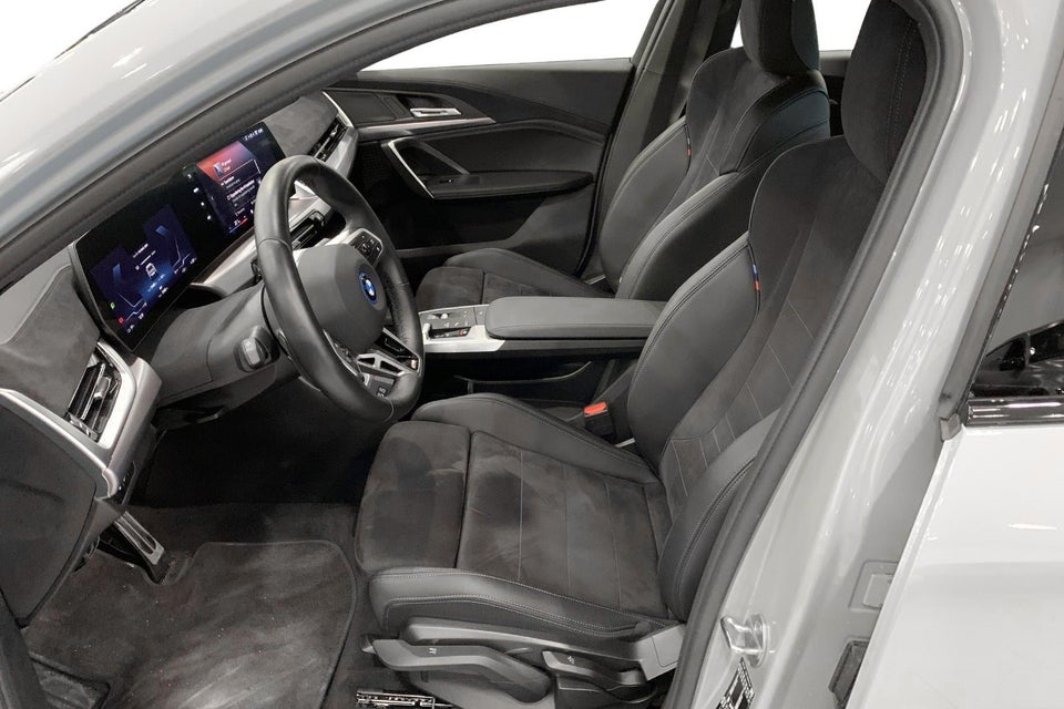 BMW iX2 eDrive20 M-Sport 5d