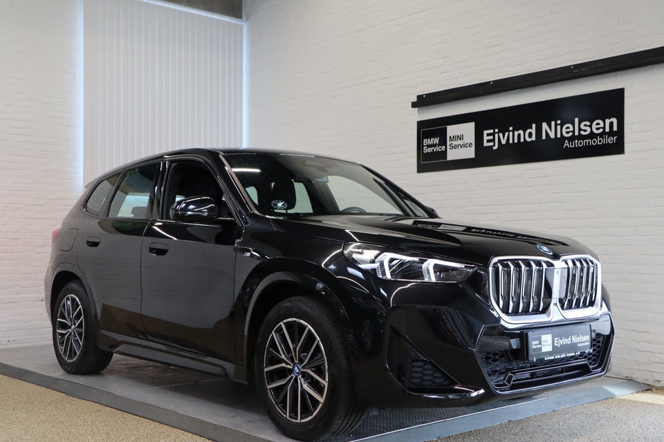 BMW iX1 xDrive30 M-Sport Premium 5d