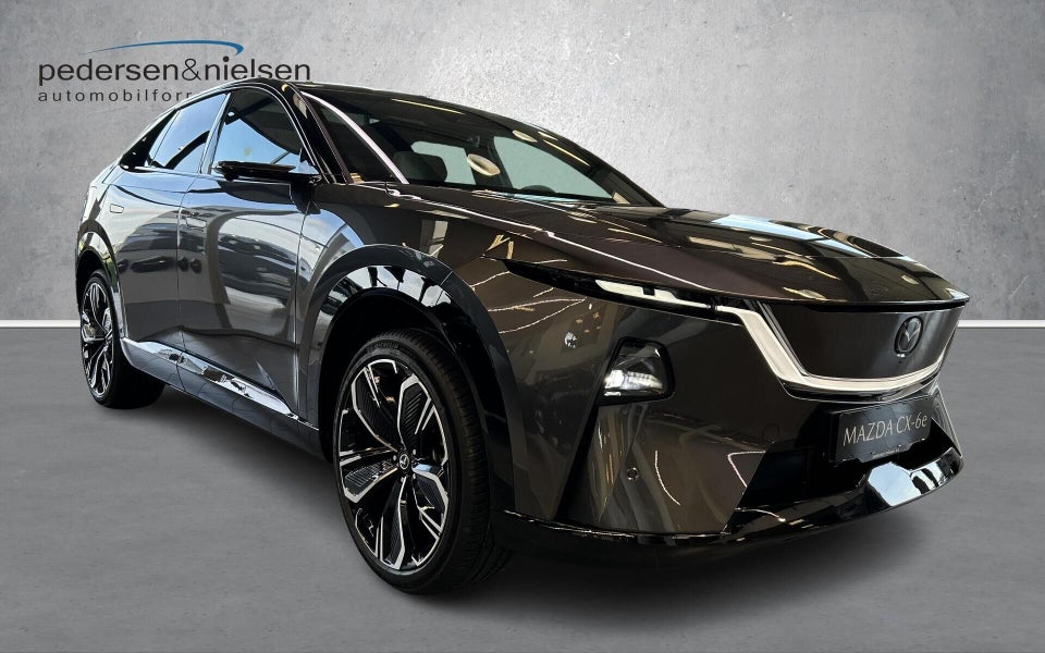 Mazda CX-6e Takumi+ 5d