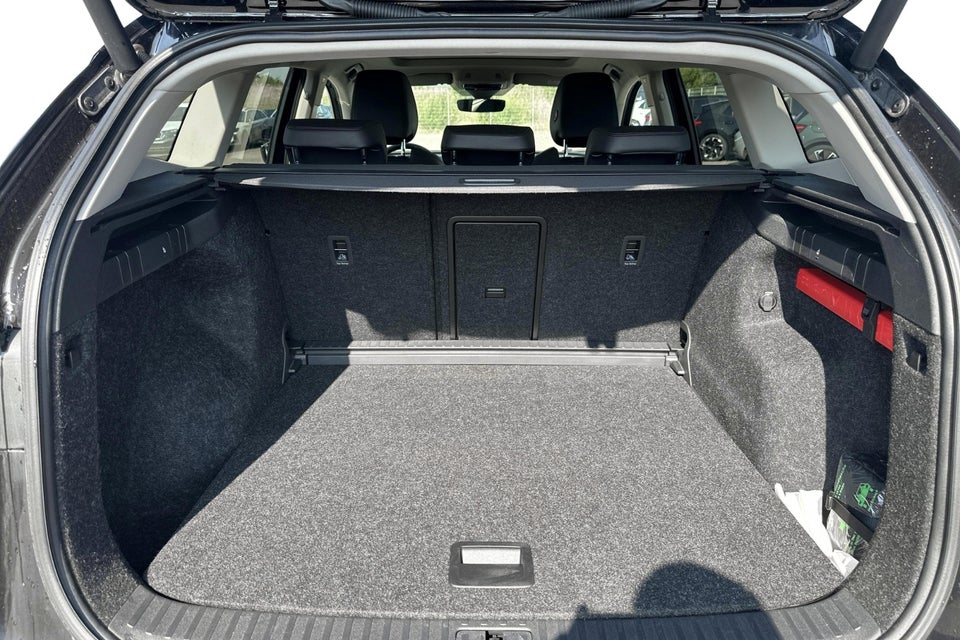 Skoda Enyaq 80 iV Selection Suite 5d