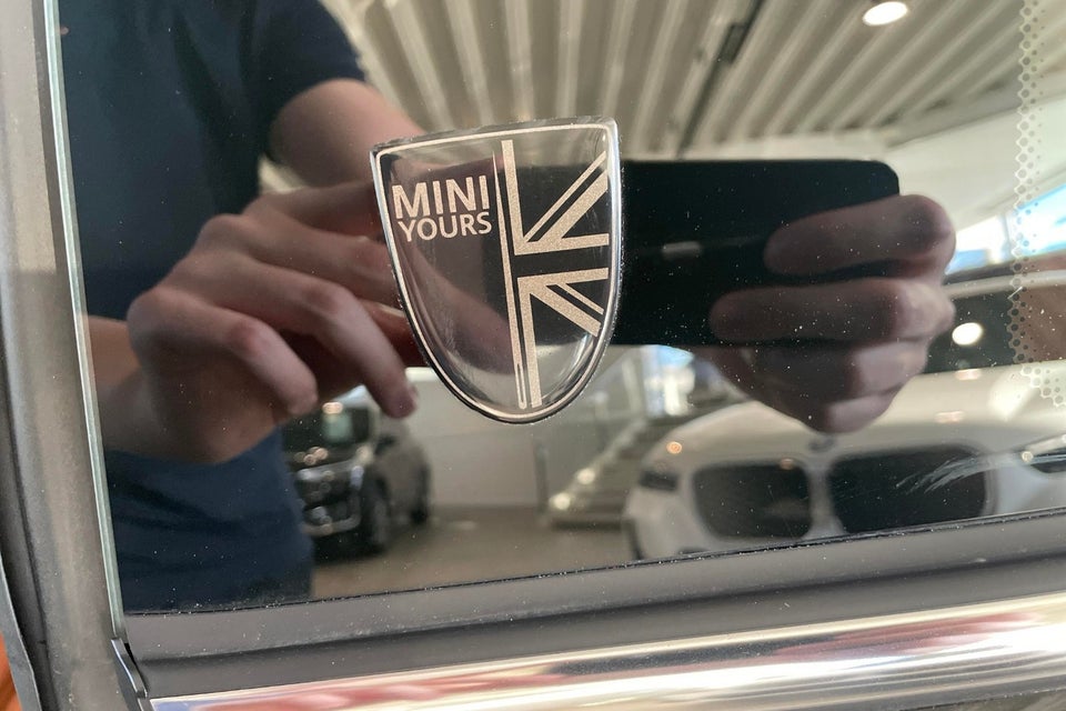 MINI Cooper SE Younique Trim 3d