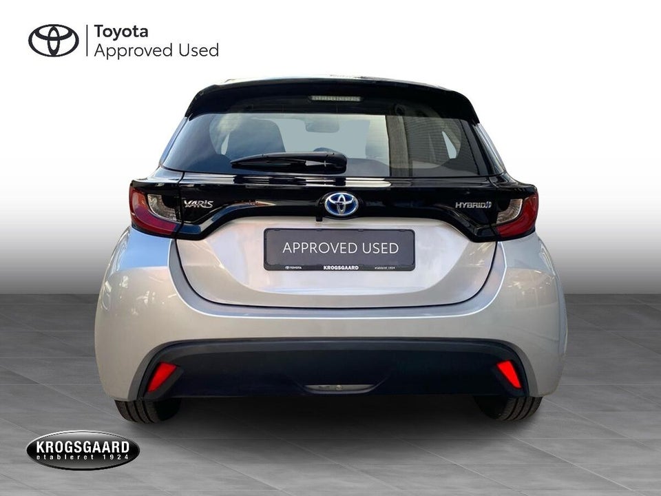 Toyota Yaris 1,5 Hybrid Essential e-CVT 5d