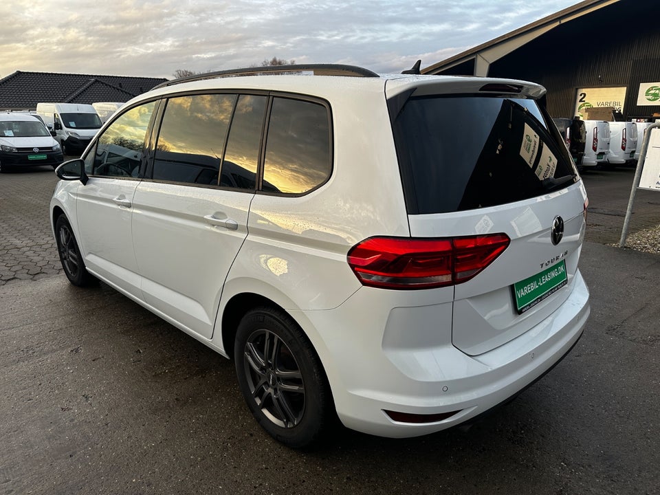 VW Touran 2,0 TDi 150 Comfortline DSG Van 5d