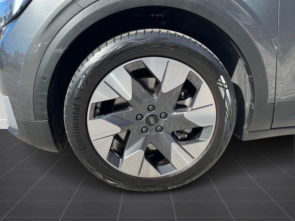 Ford Explorer 77 Premium Extended Range 5d