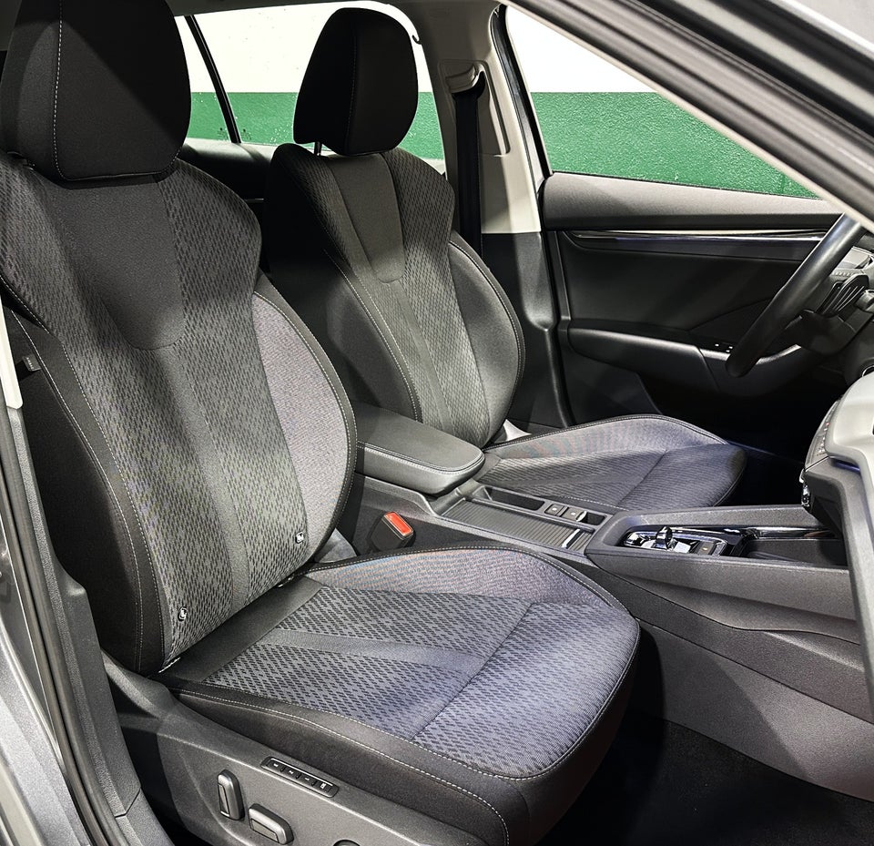Skoda Octavia 1,4 TSi iV Plus DSG 5d