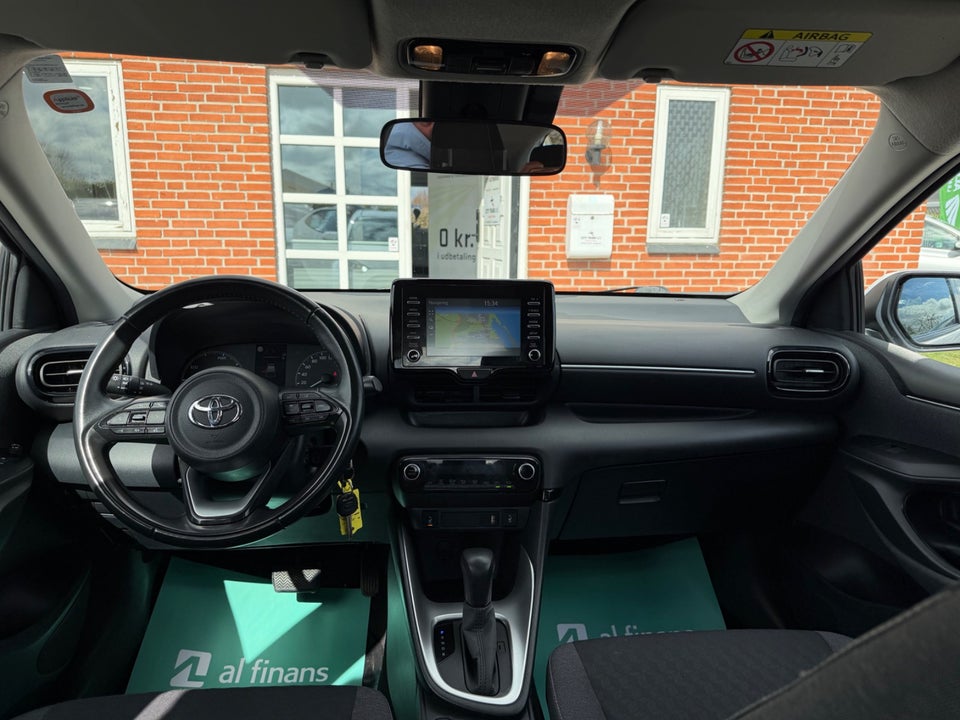 Toyota Yaris 1,5 Hybrid H3 e-CVT 5d