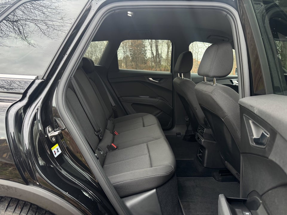 Audi Q4 e-tron 35  5d