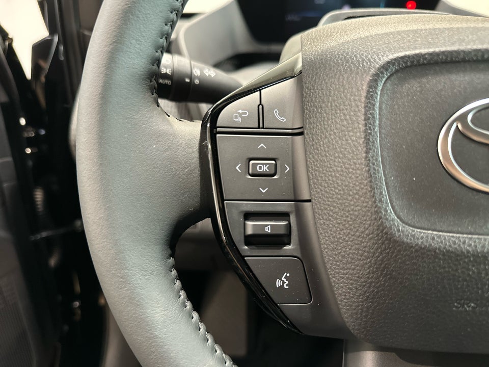 Toyota bZ4X Executive 5d