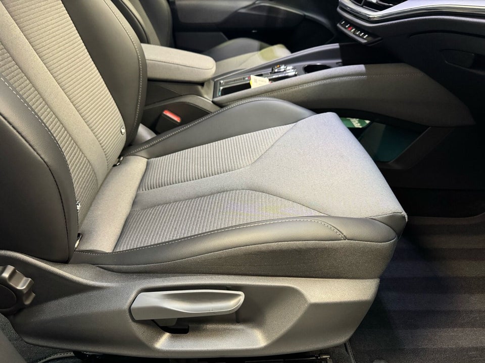 Skoda Enyaq 50 iV 5d