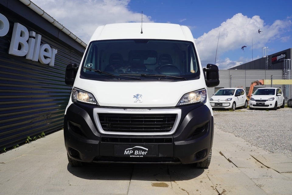 Peugeot Boxer 333 2,0 BlueHDi 130 L3H2 Premium