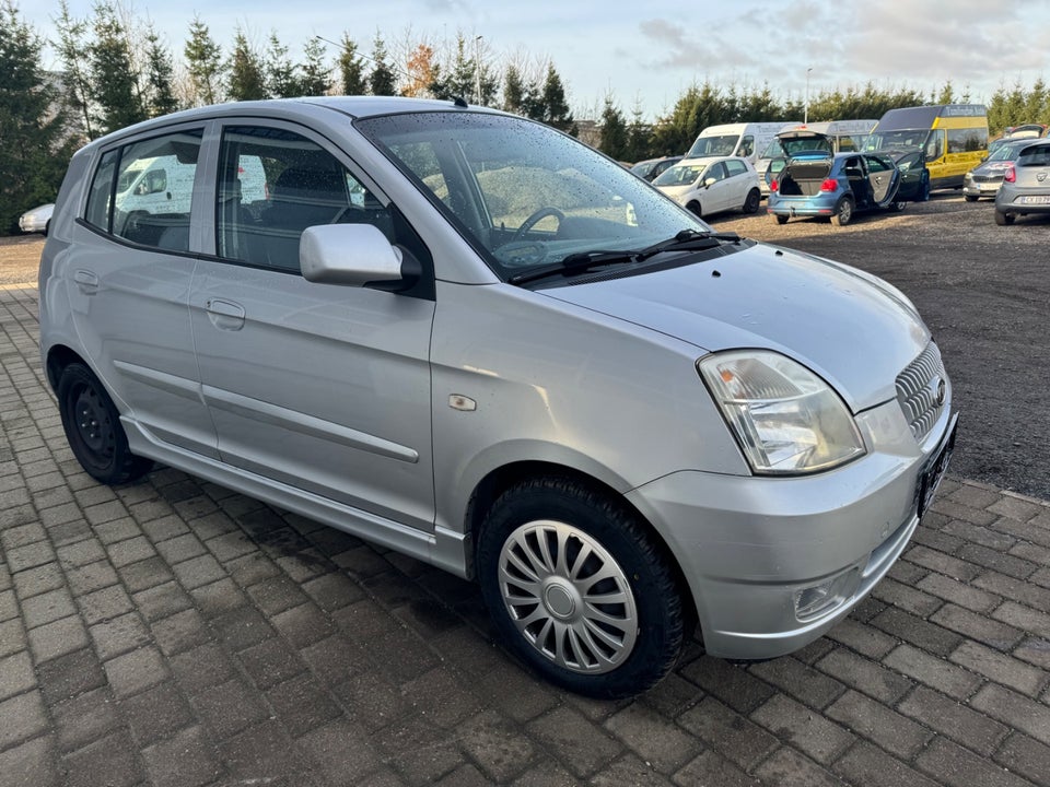 Kia Picanto 1,0 EX 5d