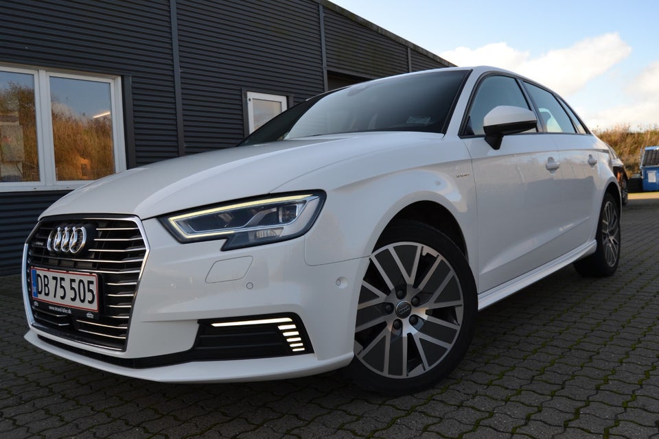 Audi A3 1,4 e-tron Sport Sportback S-tr. 5d