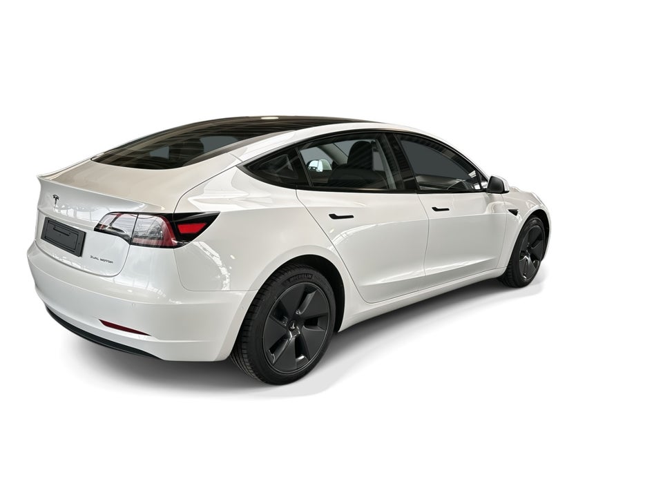 Tesla Model 3 Long Range AWD 4d