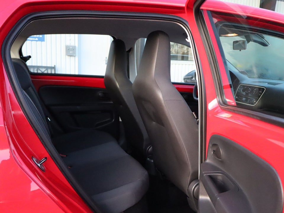 VW Up! 1,0 60 Groove Up! BMT 5d