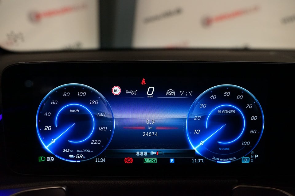 Mercedes EQB300 AMG Line 4Matic 5d