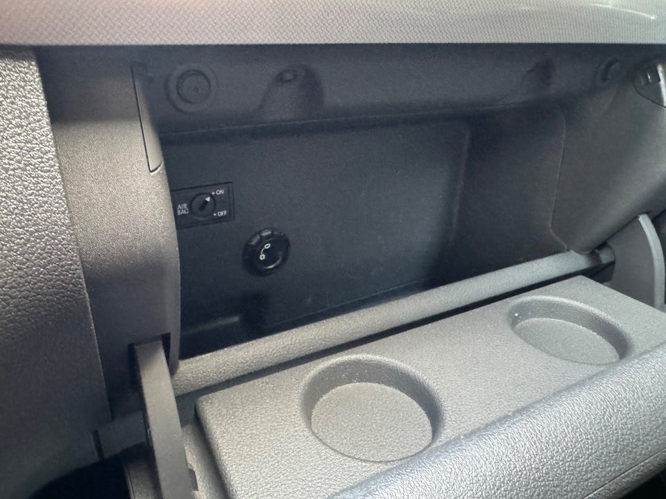 VW Touran 1,6 TDi 105 Match BMT 7prs 5d