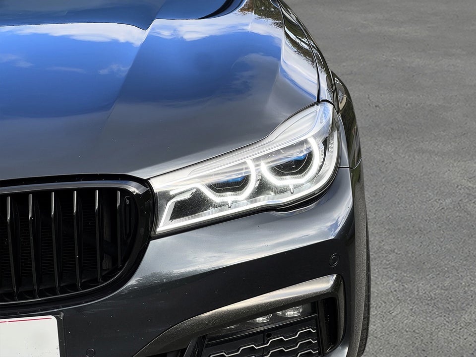 BMW 740i 3,0 M-Sport aut. 4d