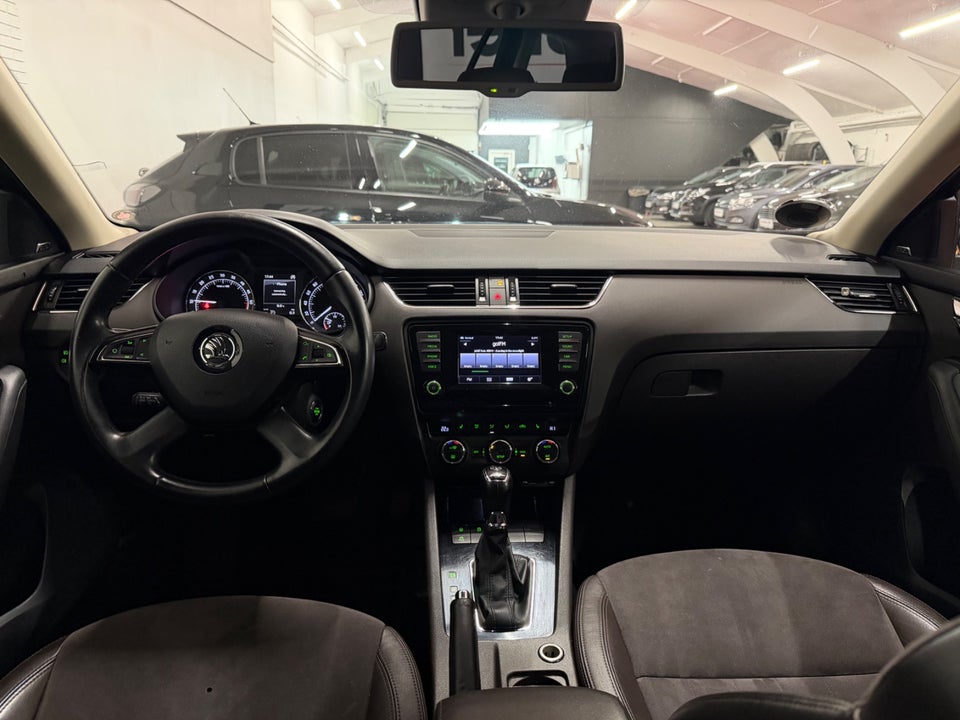 Skoda Octavia 2,0 TDi 150 Laurin & Klement Combi DSG 5d