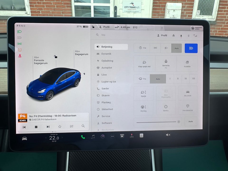 Tesla Model 3 Long Range AWD 4d