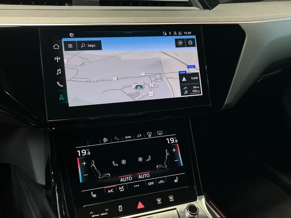 Audi Q8 e-tron 55 S-line Sportback quattro 5d