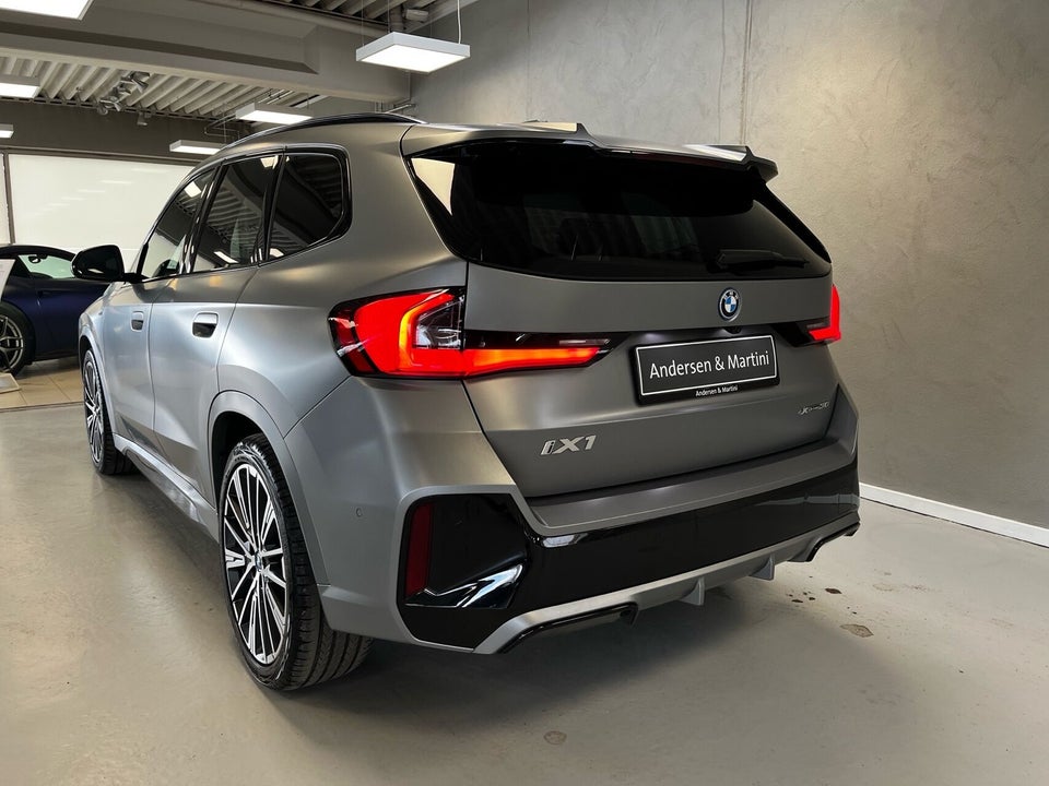 BMW iX1 xDrive30 M-Sport 5d