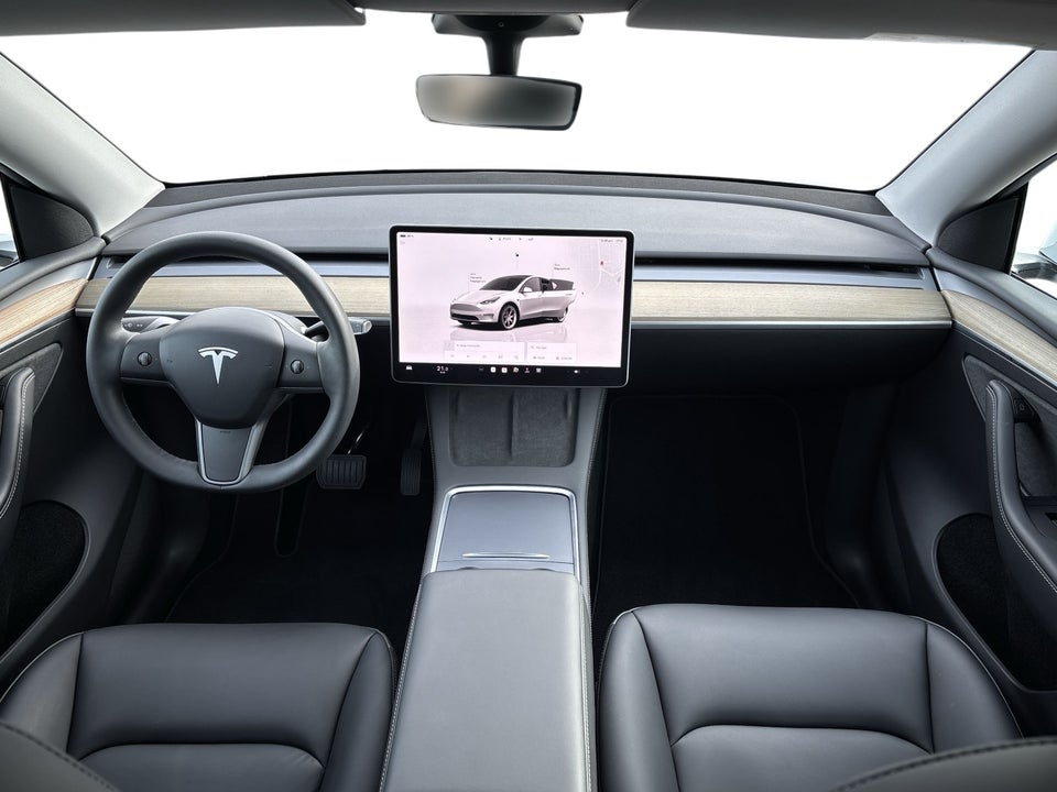 Tesla Model Y RWD 5d