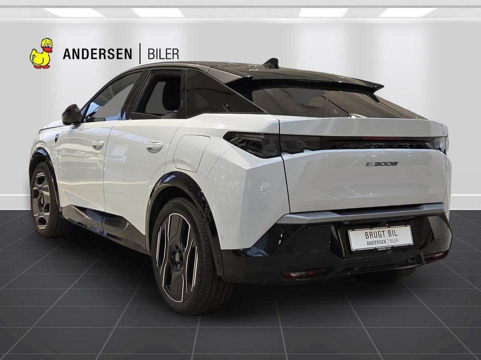 Peugeot e-3008 77 GT Pack 5d