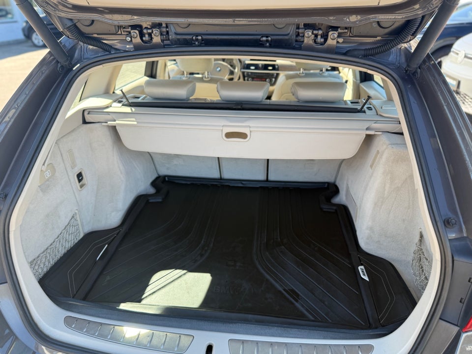 BMW 320d 2,0 Touring aut. 5d