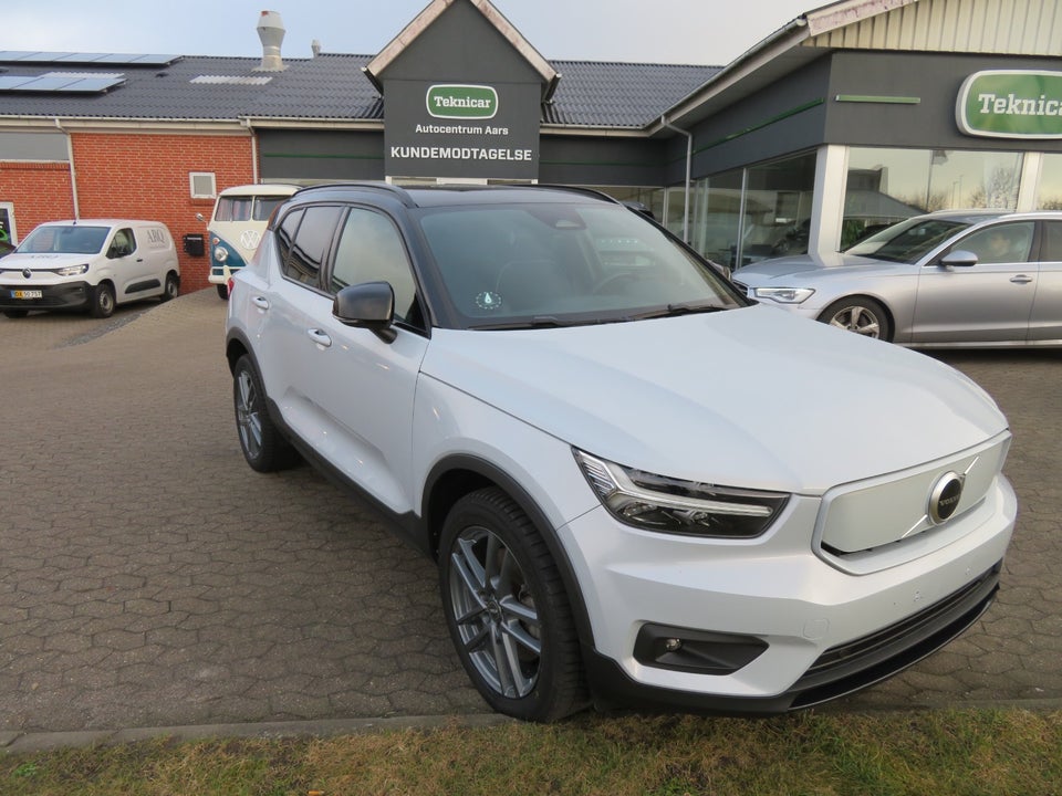 Volvo XC40 ReCharge Twin Core 5d