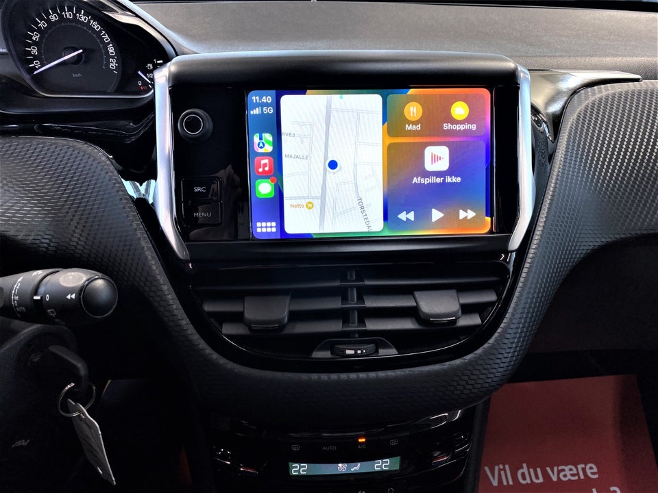 Peugeot 208 1,6 BlueHDi 100 Selection Sky 5d