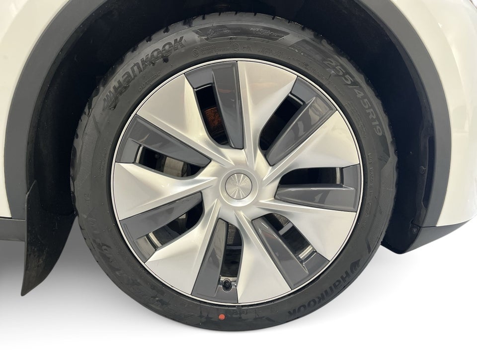 Tesla Model Y RWD 5d