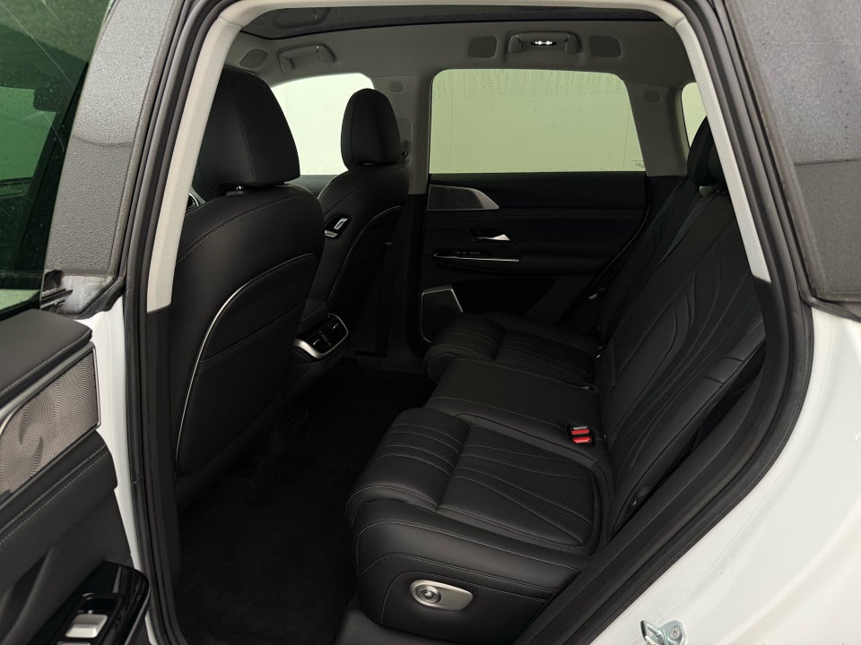 Xpeng G9 Long Range 5d