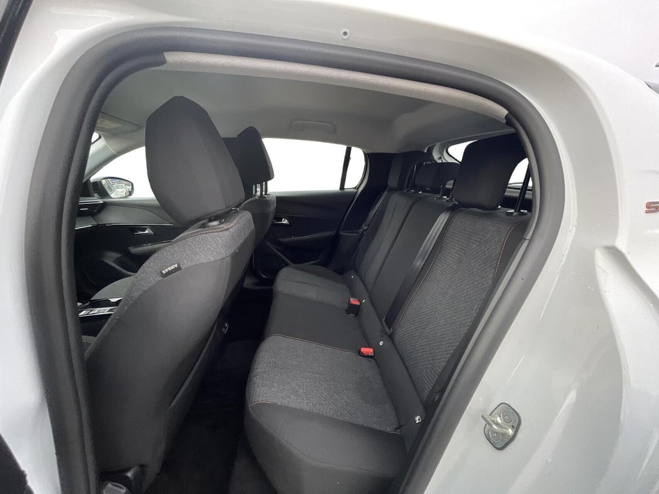 Peugeot e-208 50 GT 5d